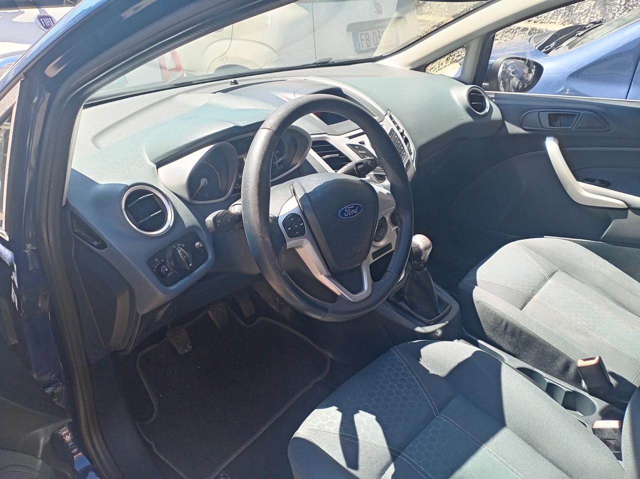 Ford Fiesta 1.4 TDCi 5p. Titanium