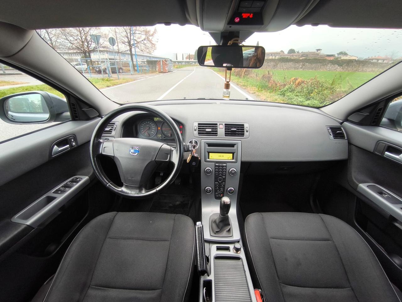 VOLVO V50 SW 1,6 D2 OK NEOPATENTATI