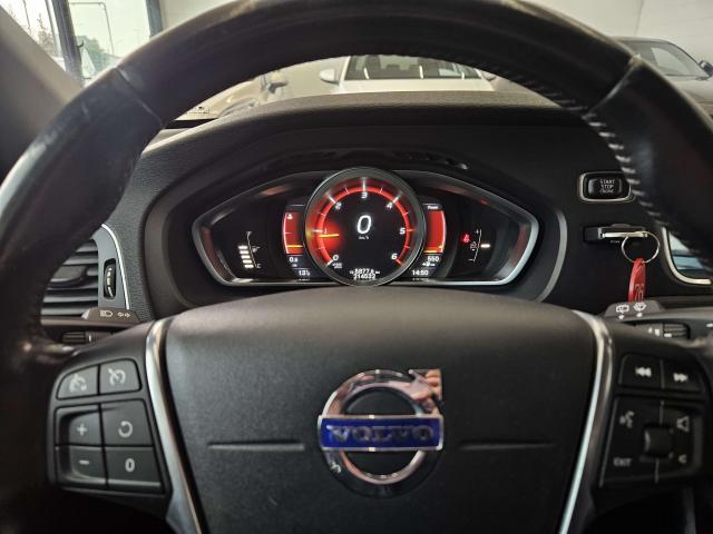 Volvo V40 Cross Country V40 II 2012 Cross Country 1.6 d2 Summum s/b-xeno