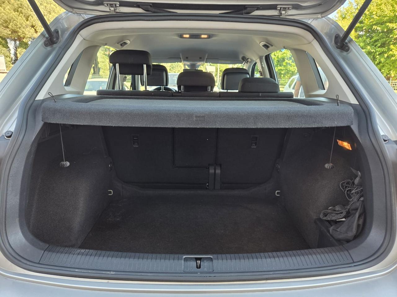 Volkswagen Tiguan 2.0 TDI SCR DSG 4MOTION Sport BMT