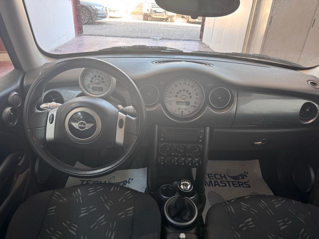 Mini Mini 1.6 16V One de luxe BENZINA NEOPAT