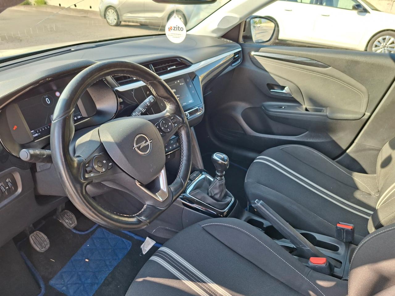 Opel Corsa 1.2 100 CV Design & Tech