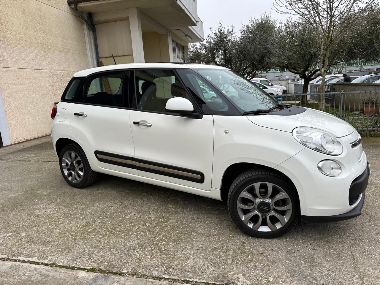 Fiat 500L 0.9 TwinAir Turbo Natural Power Lounge NEOPATENTATI