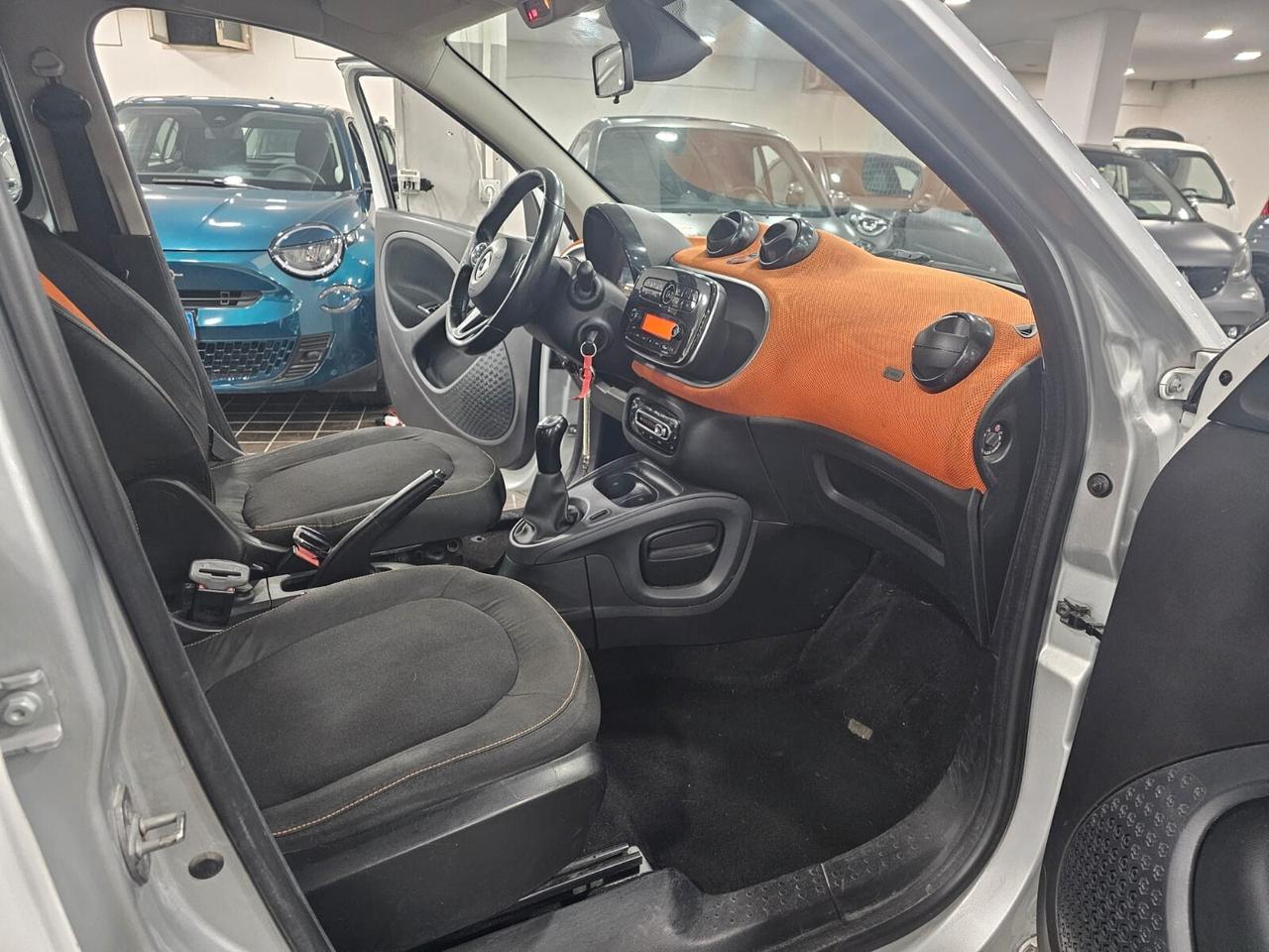 NUOVA SMART FORFOUR PASSION EDITION 1.0 TURBO BENZ 71CV