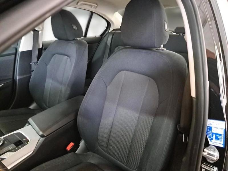 BMW 320 Business Advantage autom. 4 PORTE BERLINA