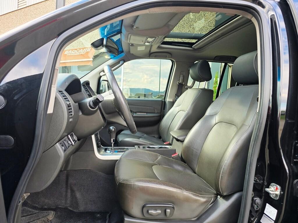 Nissan Navara 3.0 V6 DCI 231CV "LE" DA VETRINA!