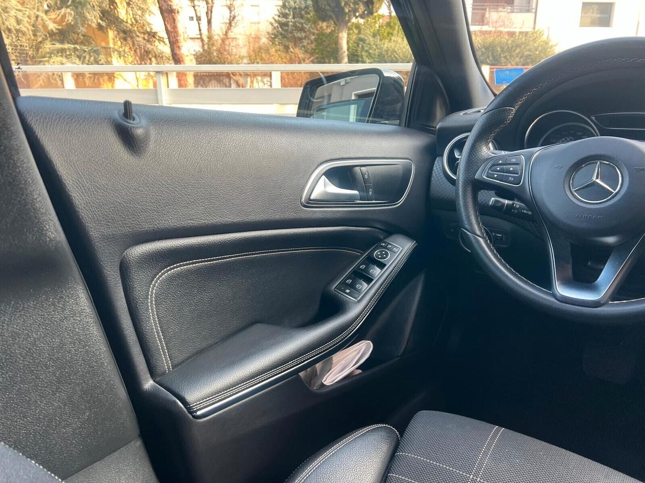 MB CLASSE A 180D AUTOM PREMIUM NEOP UNIPROP