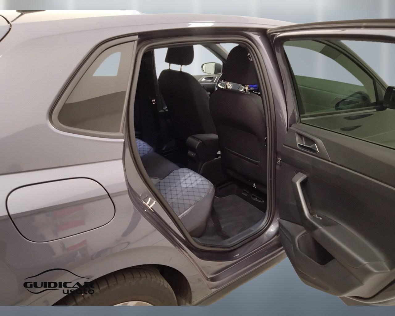 VOLKSWAGEN Polo VI 2022 - Polo 1.0 tsi R-Line 95cv