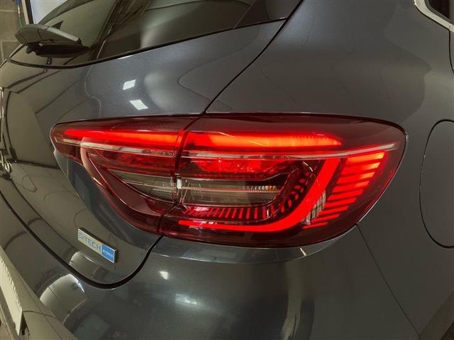 RENAULT Clio 1.6 E-Tech hybrid Intens 140cv auto my21