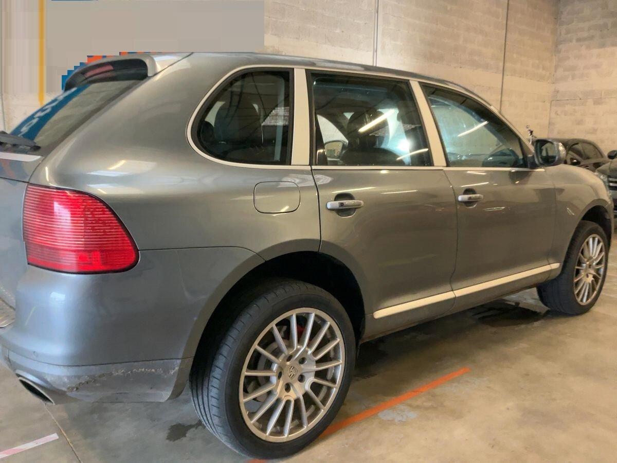 Porsche Cayenne 4.5 cat Turbo S