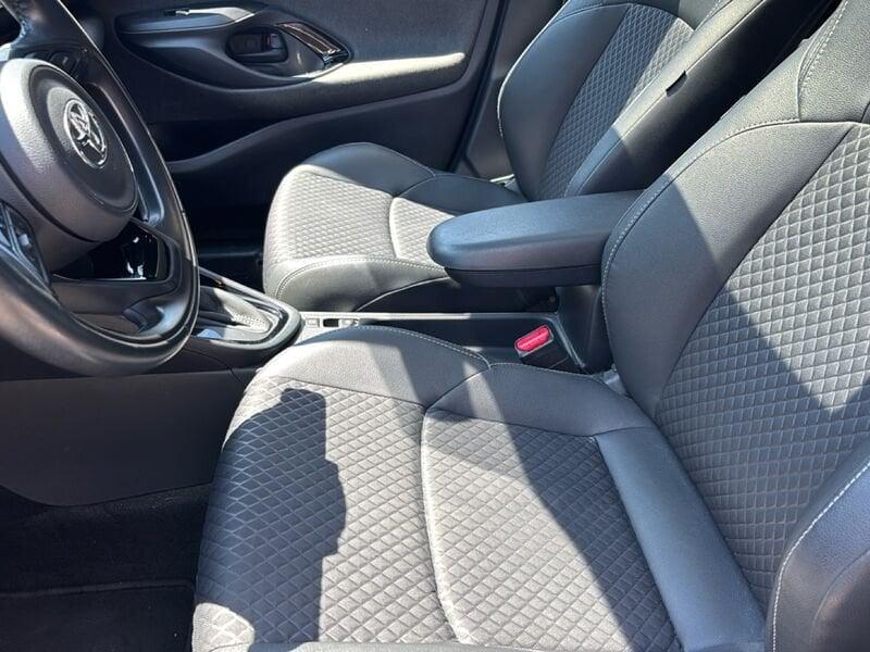Toyota Yaris Hybrid Lounge MY20
