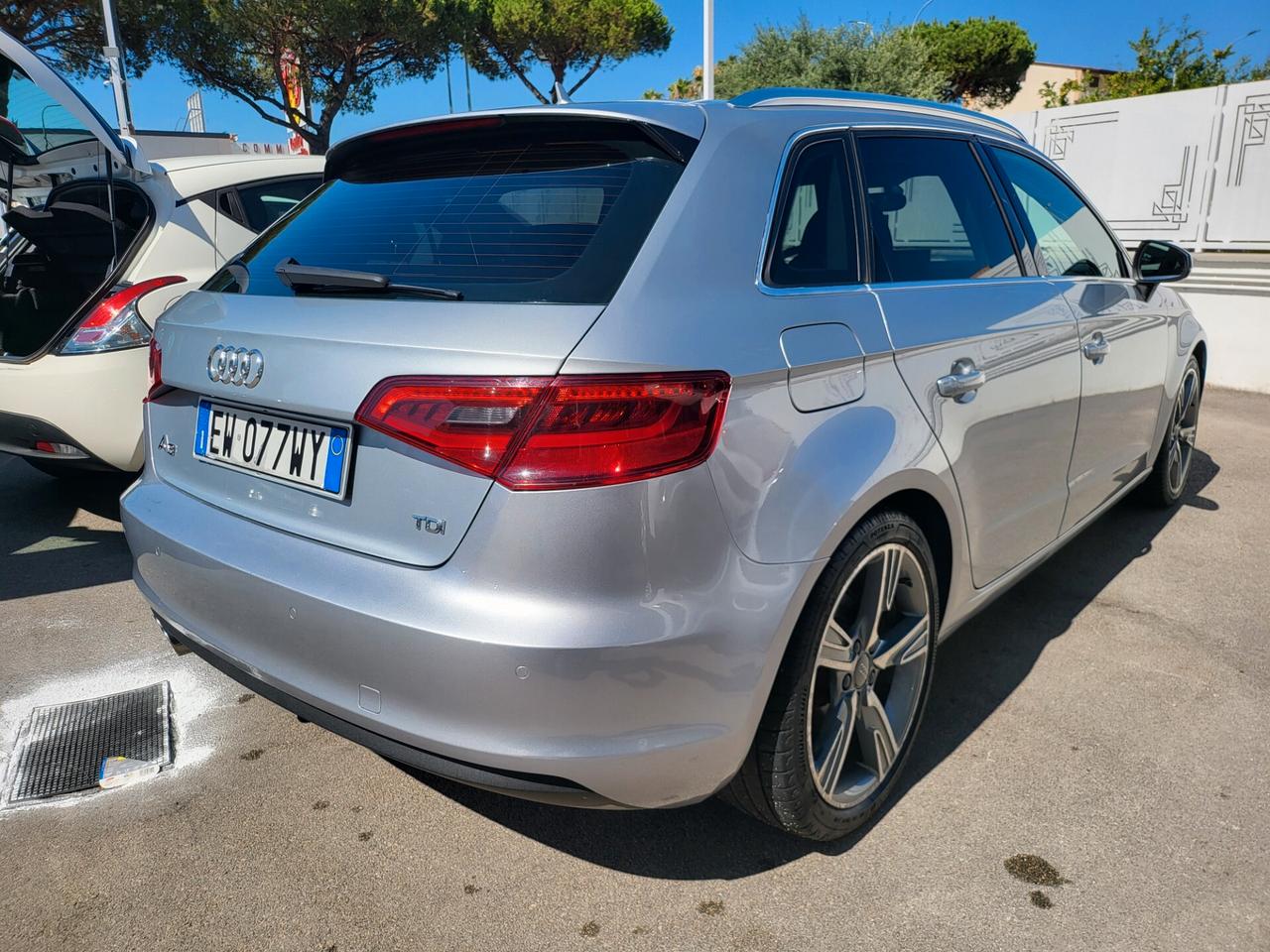 Audi A3 - 2015 2.0 TDI 150 CV Attraction