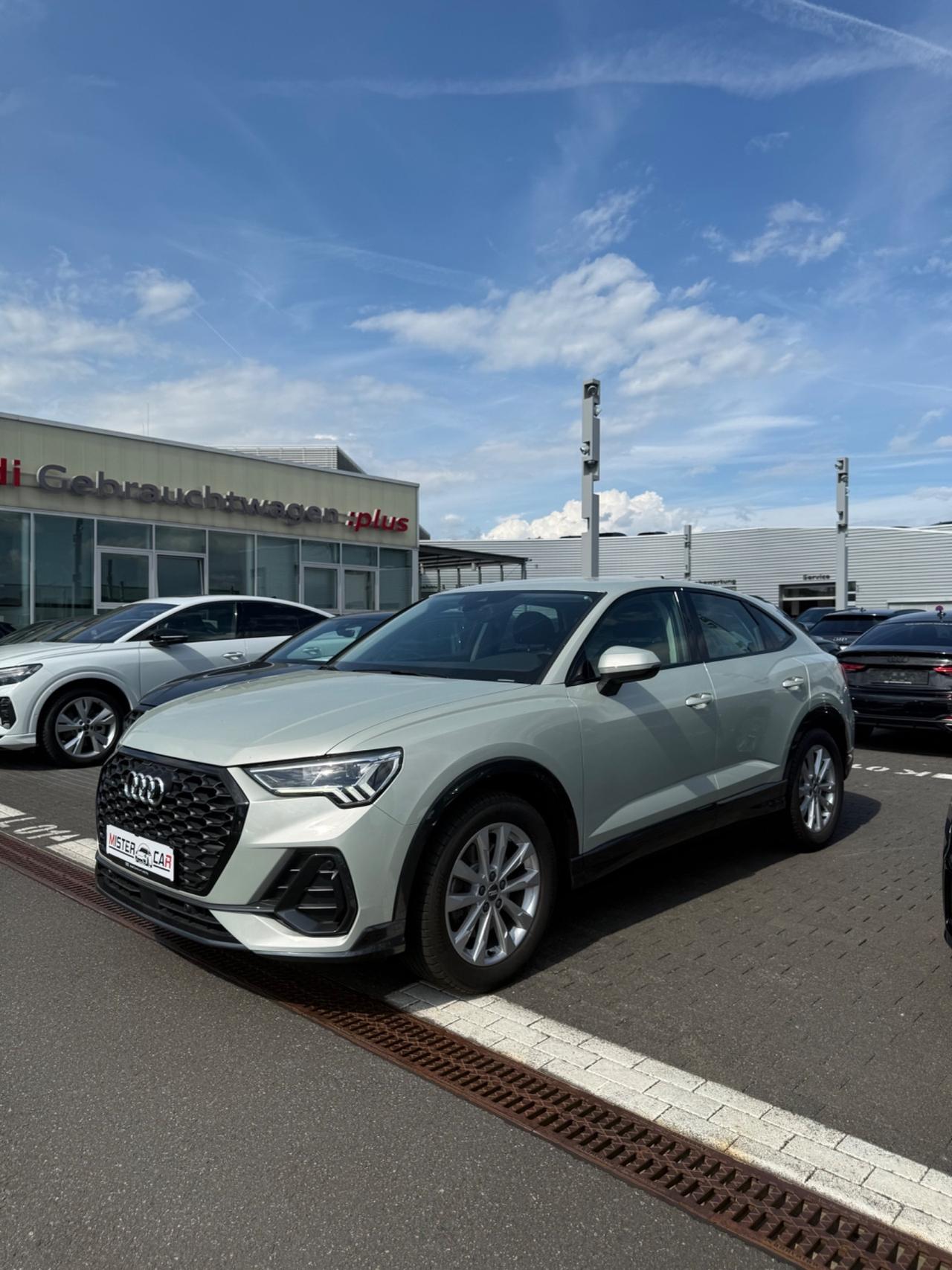 Audi Q3 40 TDI quattro S tronic Business Advanced