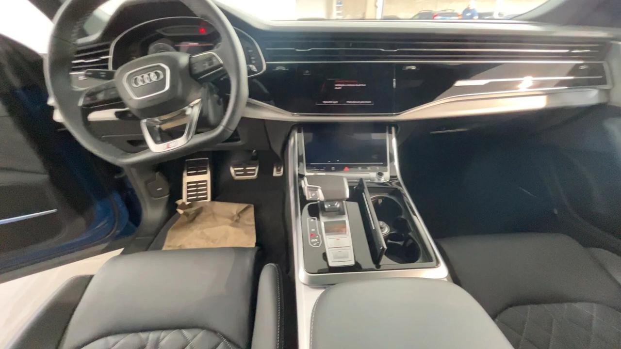 Audi Q8 3.0 tdi mhev S line quattro286cv auto