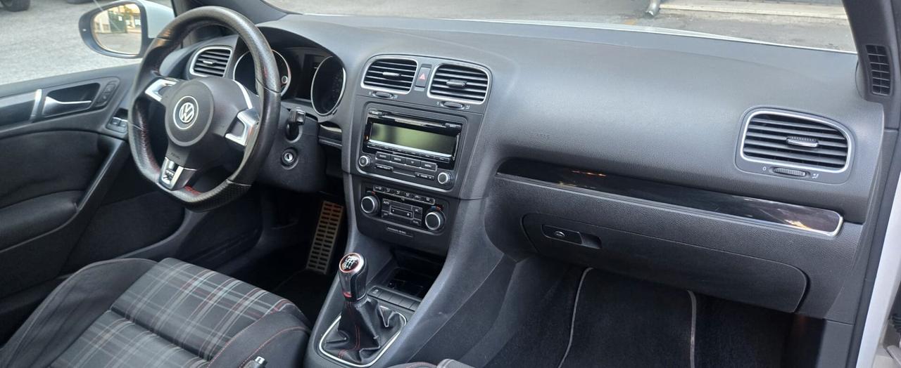 Volkswagen Golf 2.0 TSI 3p. GTI