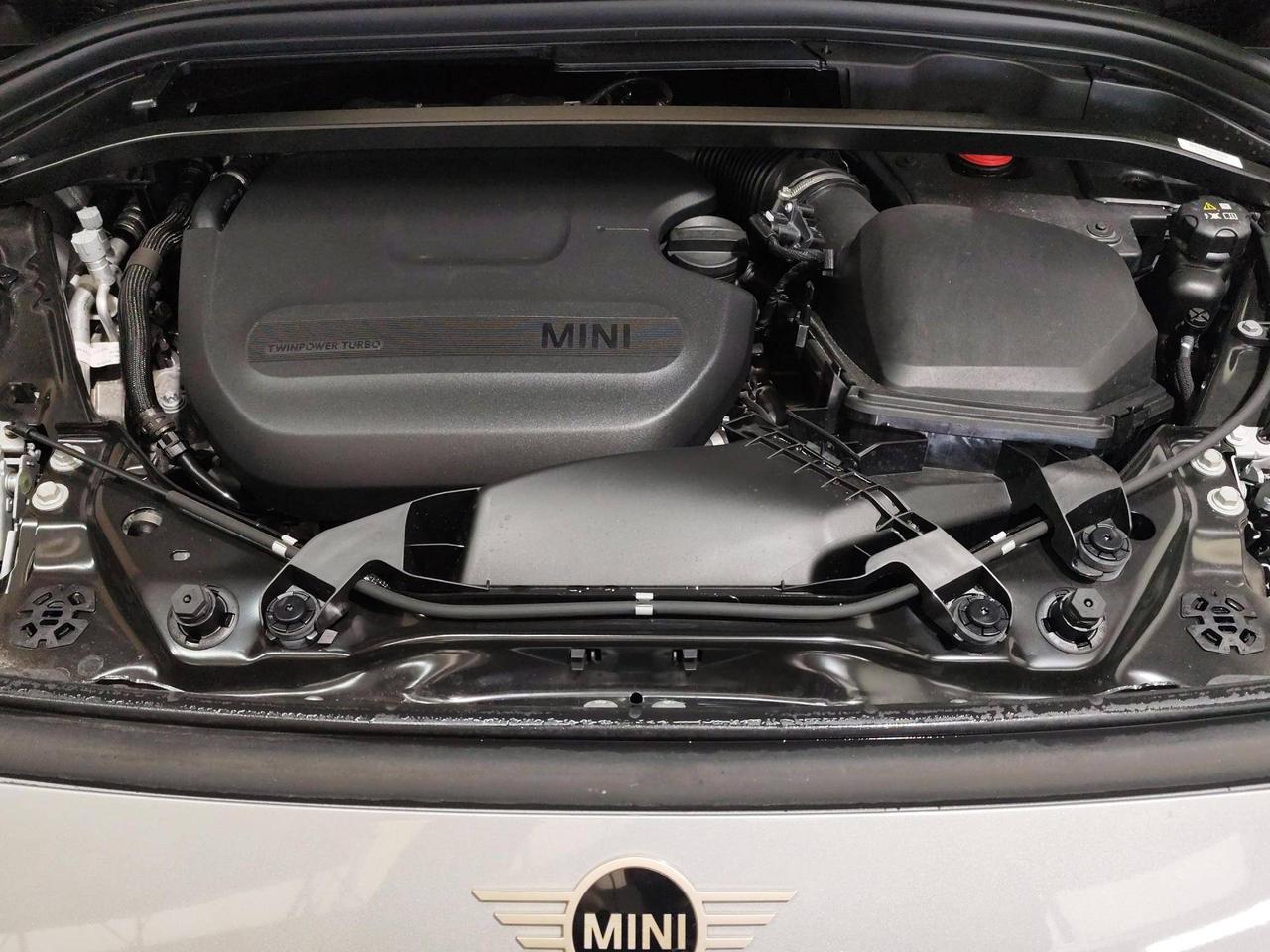 MINI Countryman D 48V "Pacchetto M" Classic