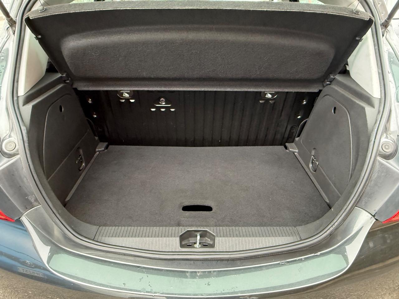 Opel Corsa 1.4 90CV 5 porte Innovation