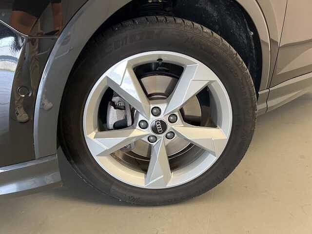 Audi Q3 SPB 45 TFSI e S tronic Business Plus