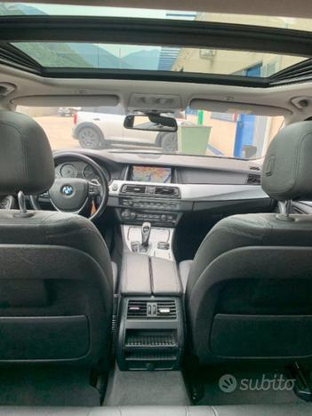BMW 530 d xDrive Touring Luxury TETTO PANORAMIC