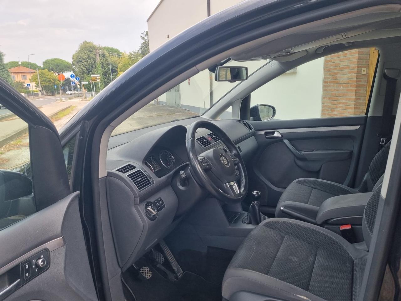 Volkswagen Touran Business 1.6 TDI Comfortline