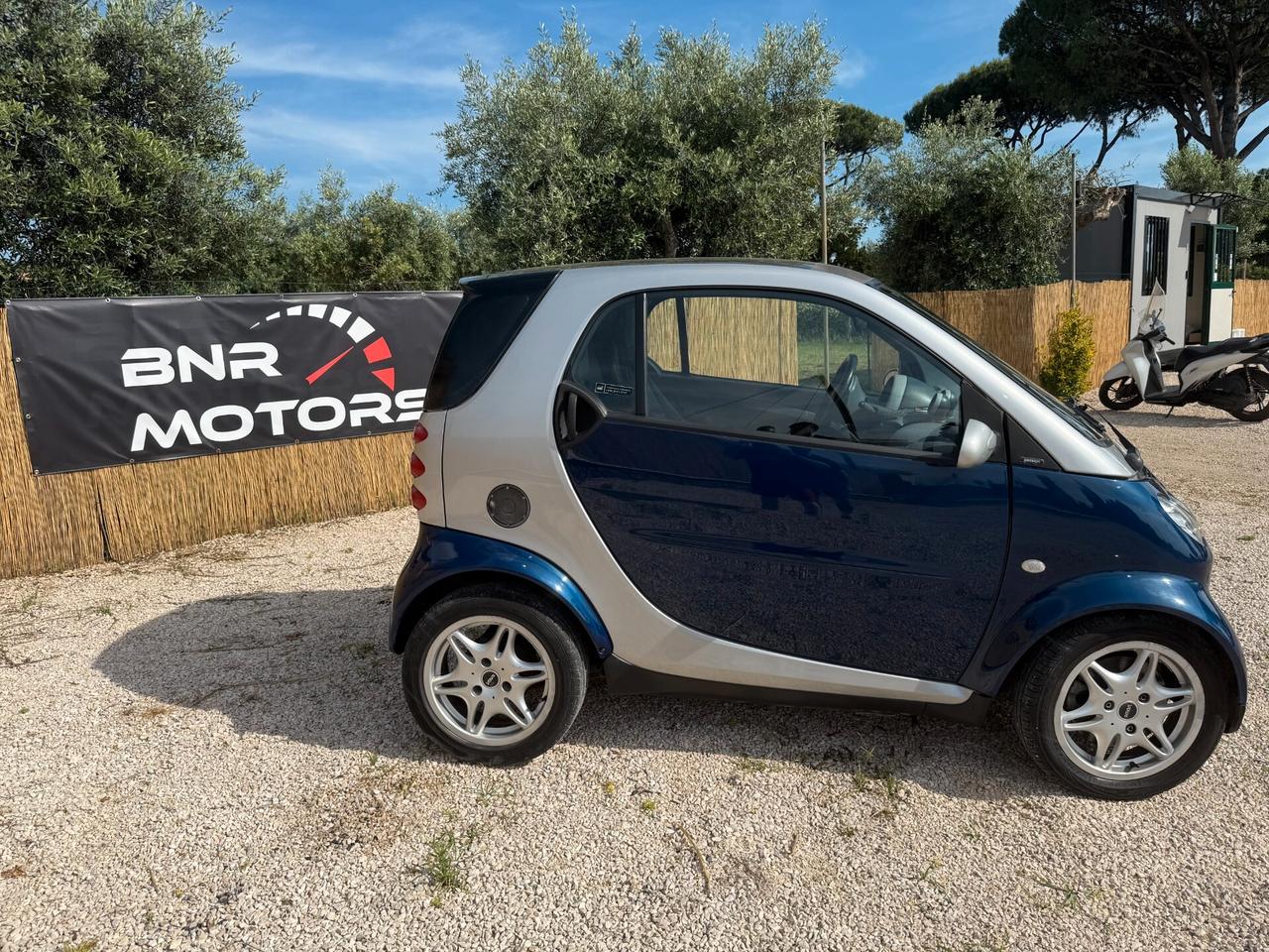 Smart ForTwo 700 coupé pure (37 kW)
