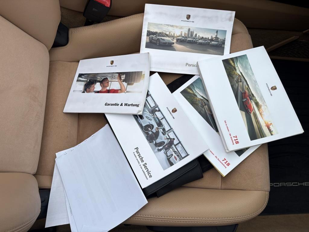 Porsche 718 Boxster 2.0 300cv pdk