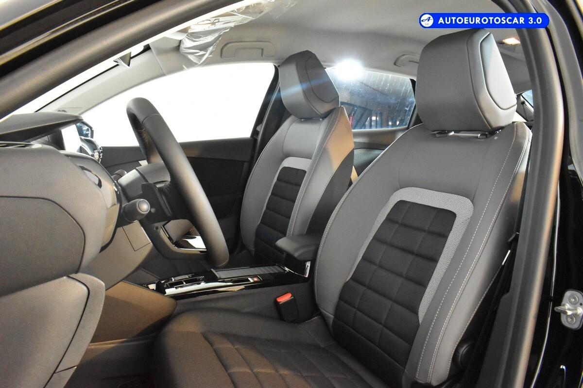 Citroen C4 X Hybrid 136 e-DCS6 Plus