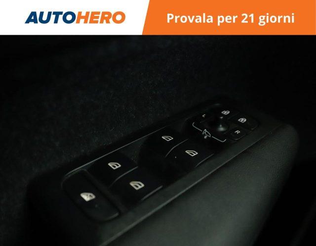 VOLVO XC40 T3 Geartronic R-design