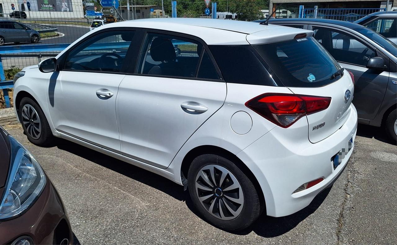 Hyundai i20 1.2 Classic NEOPATENTATI