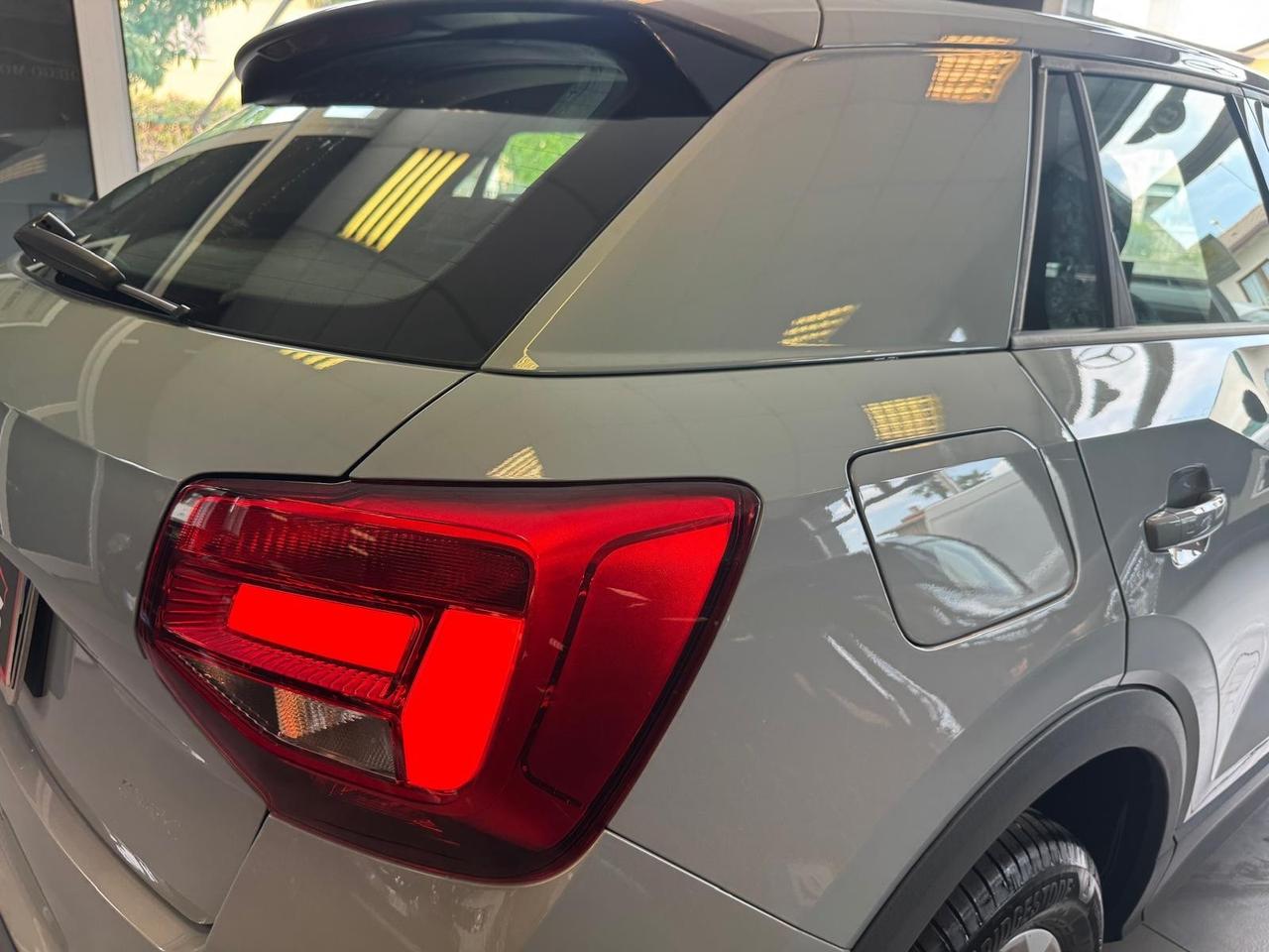 Audi Q2 35 TDI quattro S tronic Business