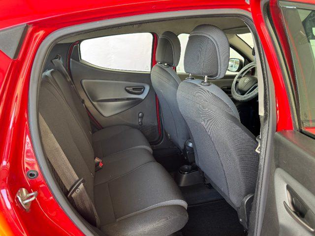 LANCIA Ypsilon 1.2 69 CV 5 porte Platinum