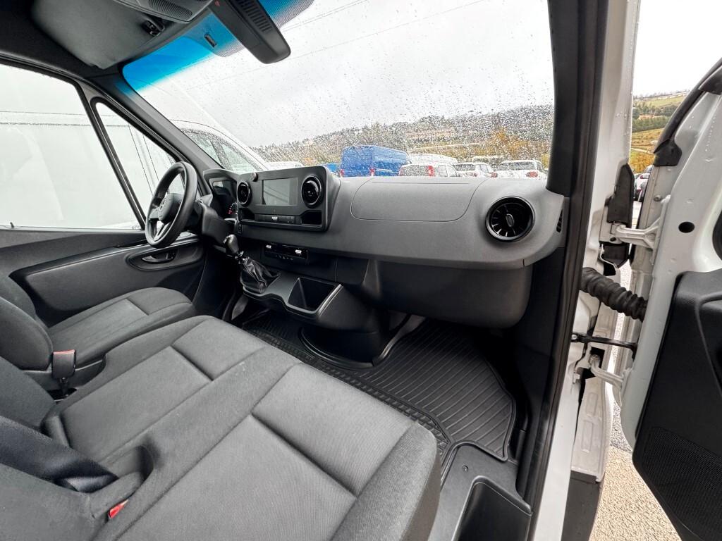 Mercedes-Benz Sprinter Cargo Van
