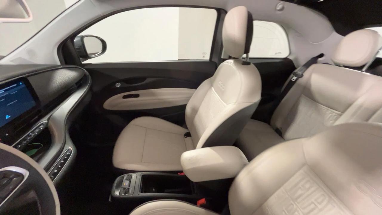 Fiat 500 500e Cabrio 42 kWh La Prima