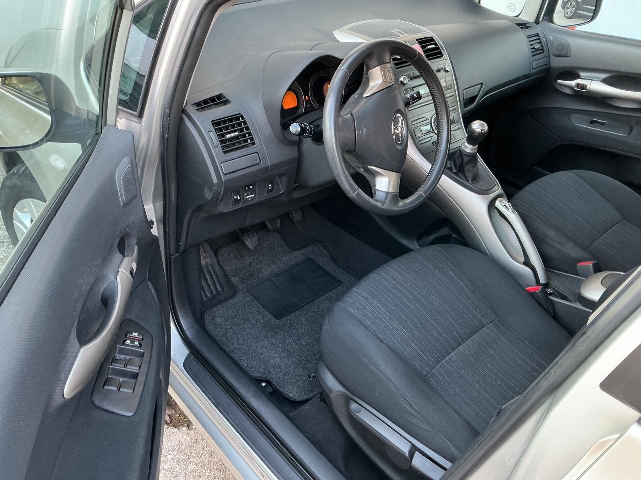 Toyota Auris 1.4 D-4D 5 porte Sol