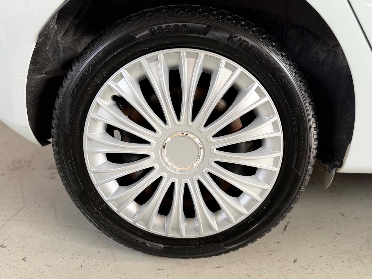 Ford Fiesta 1.0 80CV 5 porte NEOPATENTATI