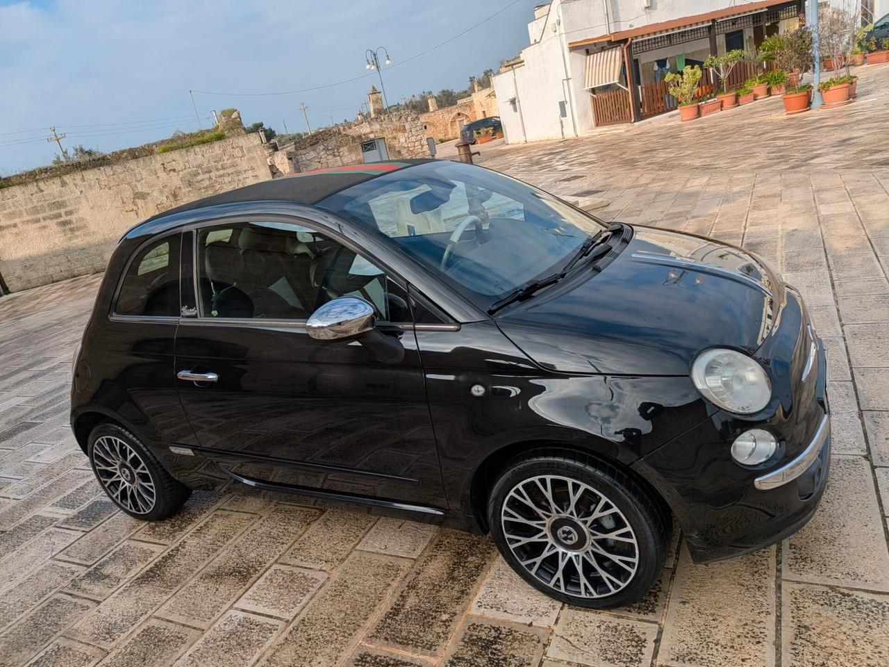 Fiat 500 CABRIO BY GUCCI
