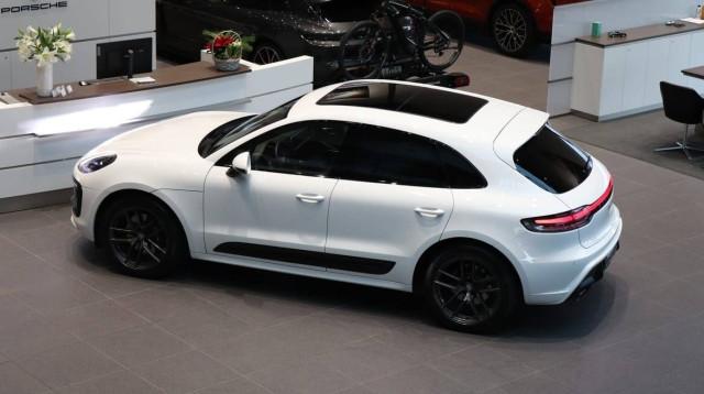 Porsche Macan T 265cv - PASM - Tetto - Gancio - Pelle