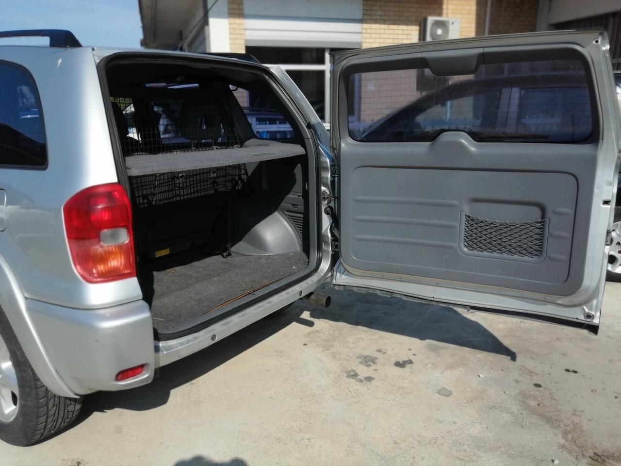 Toyota RAV 4 RAV4 2.0 Tdi D-4D cat 5 porte Sol