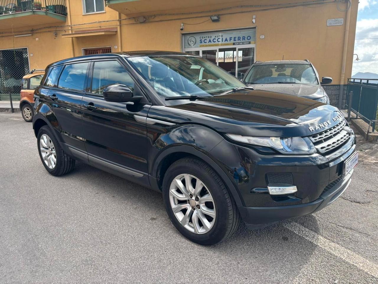 Land Rover Range Evoque 2.2 TD4 5p. Pure