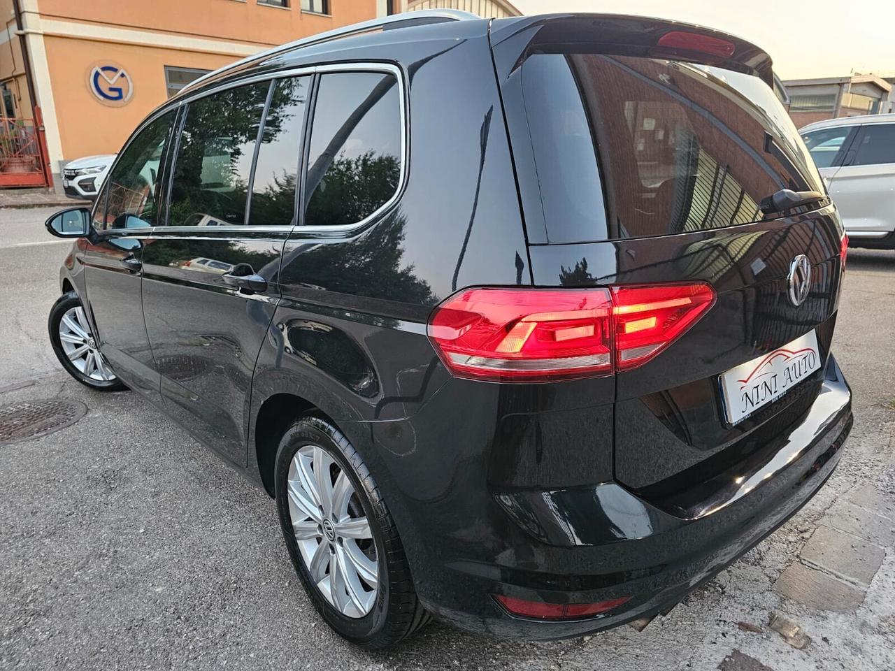 Volkswagen Touran 2.0 TDI 150cv DSG Highline*Navi*7Posti*Euro6*