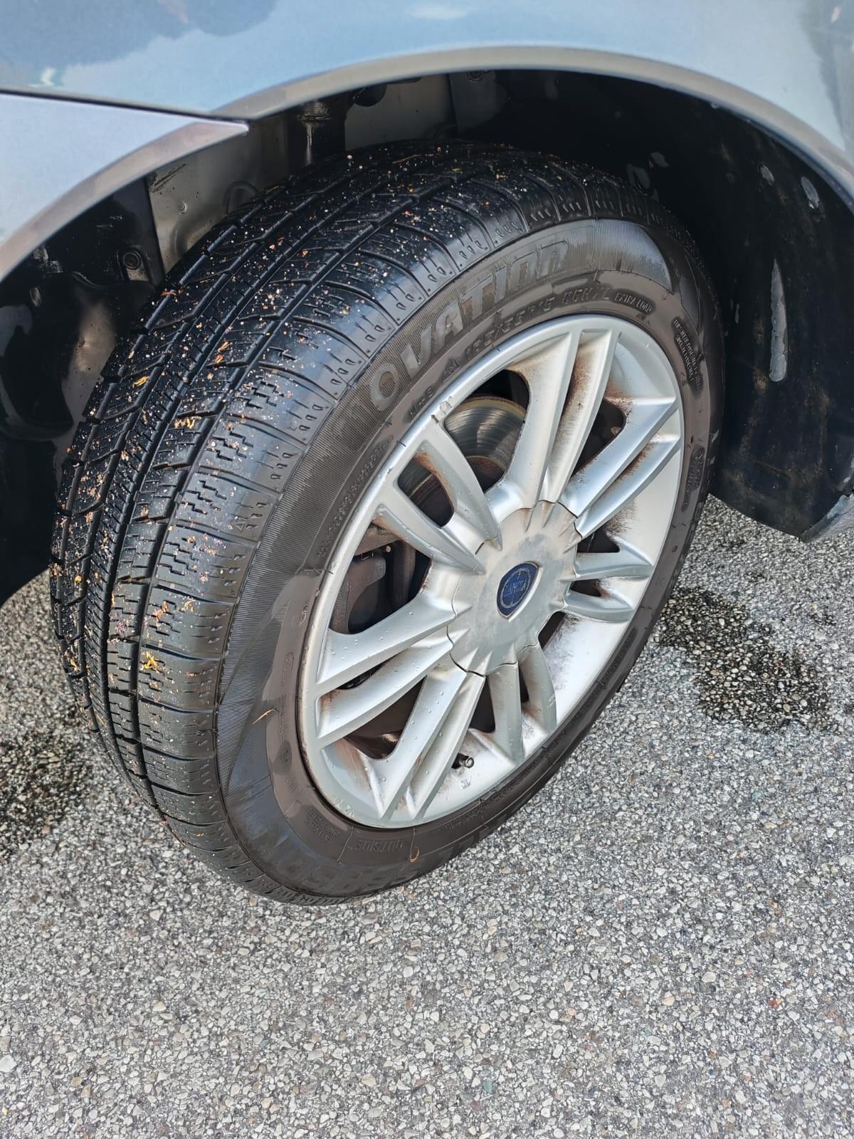 Lancia Ypsilon 1.2 69 CV 5 porte S&S Silver