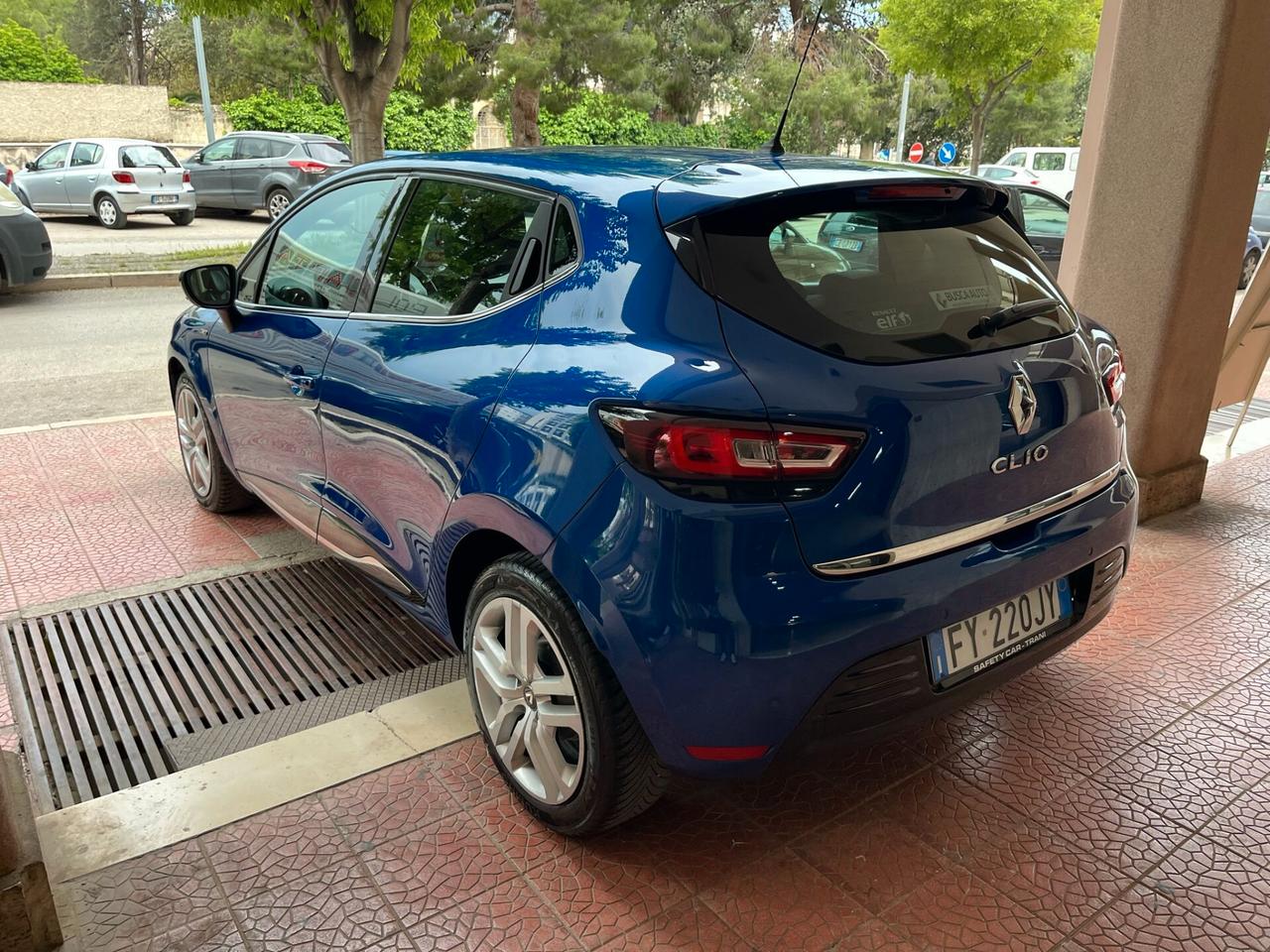 RenaultClio 1.5dCi 90CV 5p Navi Retro-19