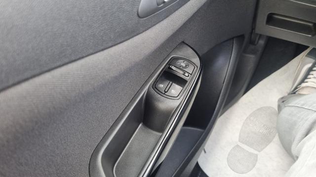 OPEL Corsa 1.4 90CV GPL Tech Coupé 120 Anniversary