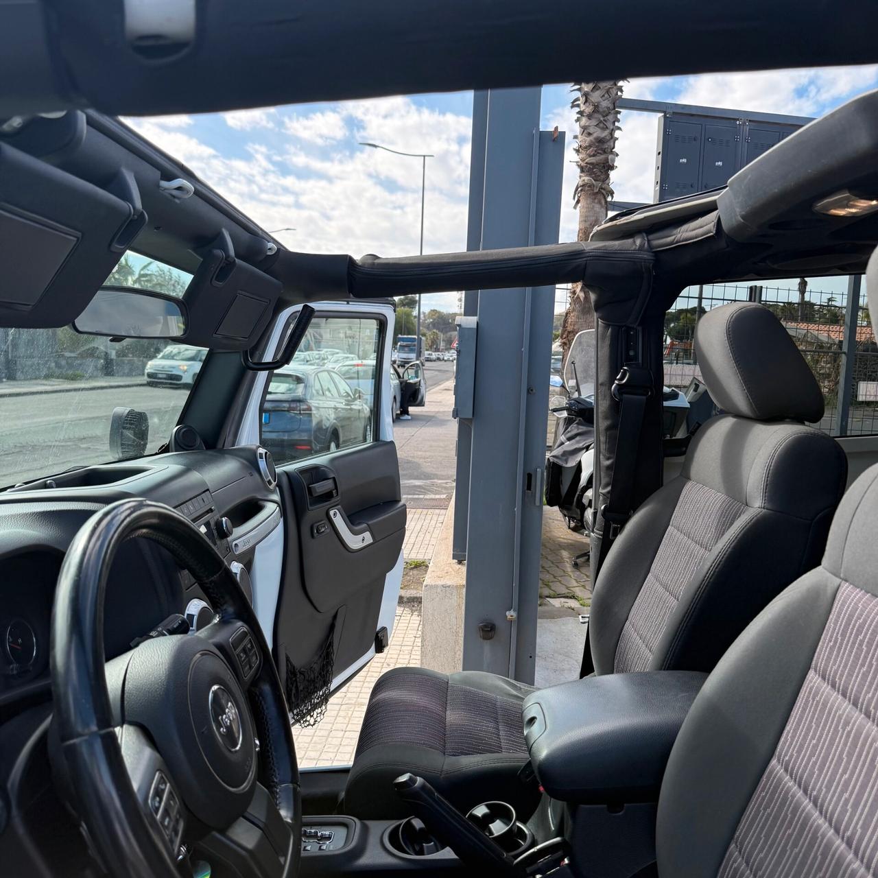 Jeep Wrangler Unlimited 2.8 CRD DPF Rubicon Auto