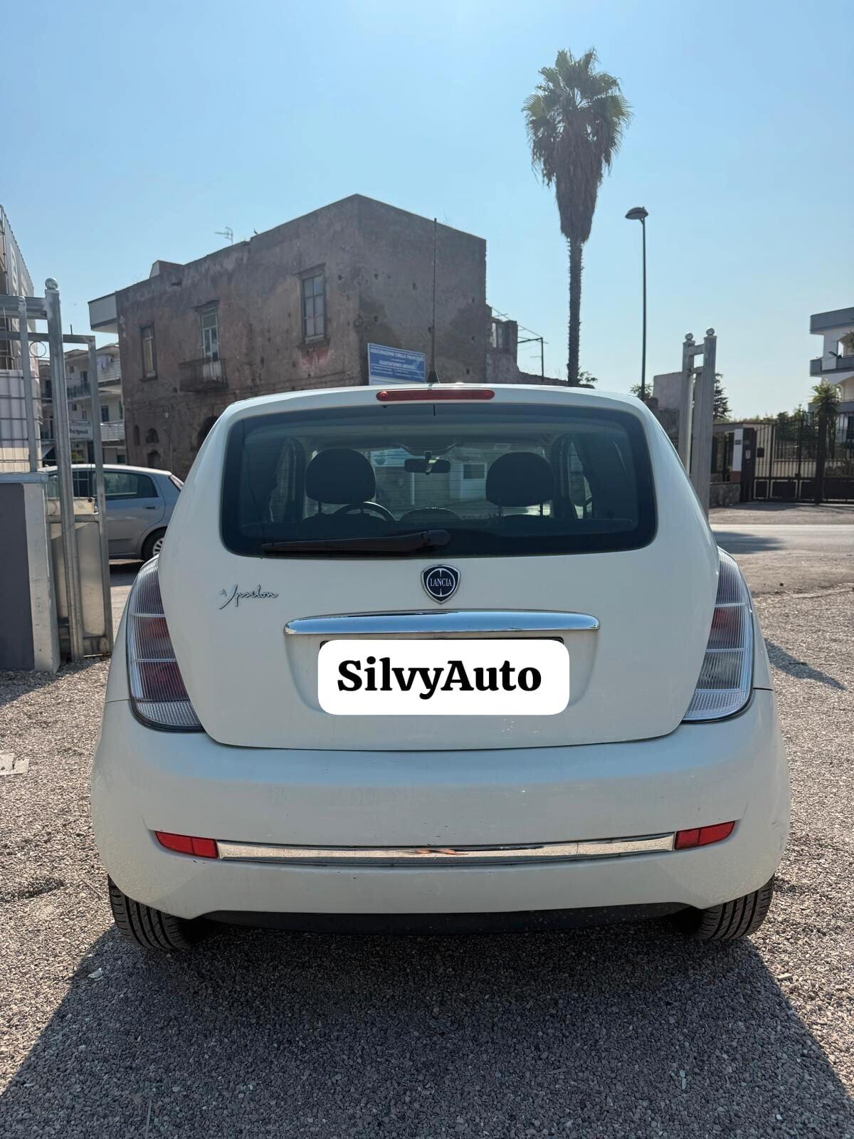 Lancia Ypsilon 1.3 MJT 75 CV E-Collection