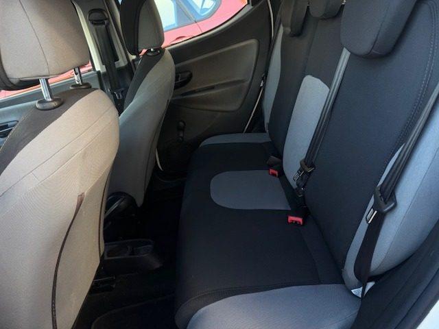 LANCIA Ypsilon 1.2 69 CV 5 porte GPL Ecochic Silver