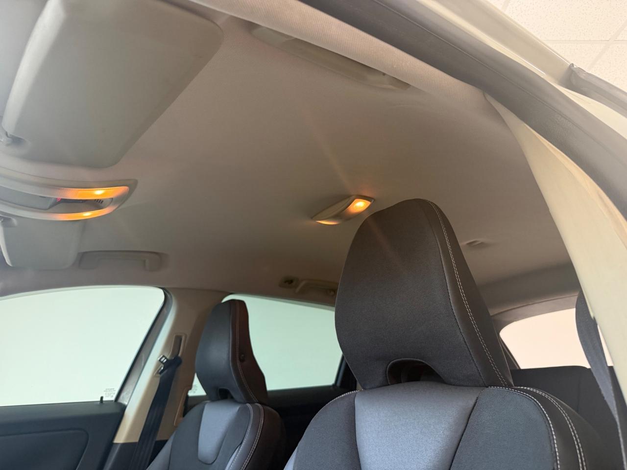 Volvo XC 60 XC60 D5 AWD Momentum