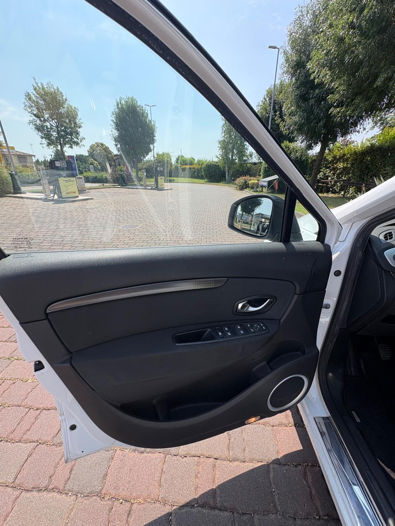 Renault Scenic Scénic X-Mod 1.5 dCi 110CV Luxe