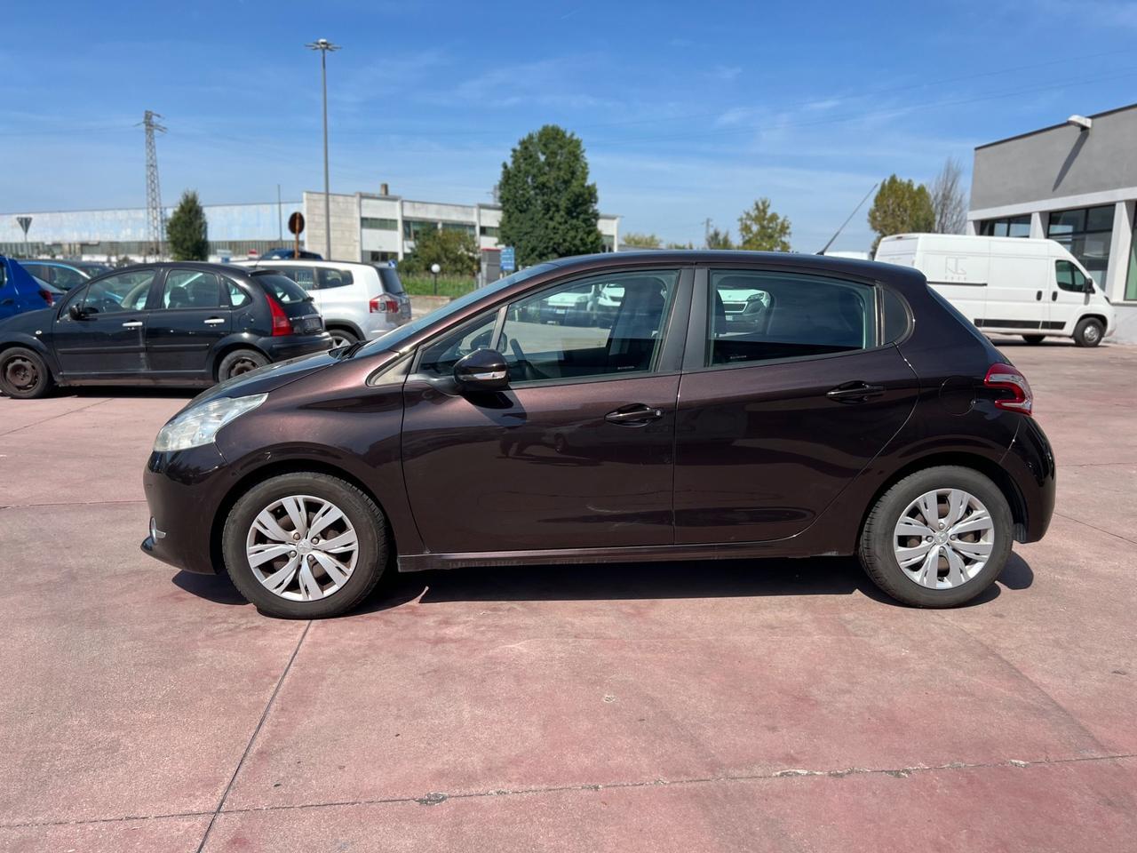 Peugeot 208 1.4 HDi 68 CV 5 porte Active