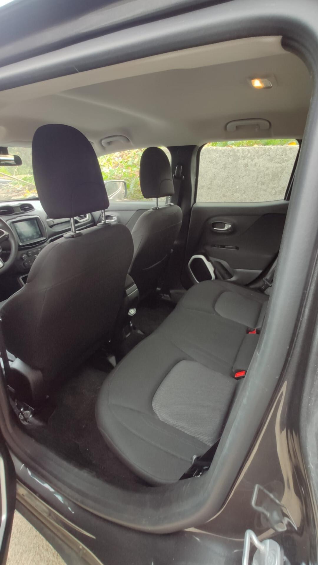 Jeep Renegade 1.6 Mjt 120 CV Limited pochissimi KM come nuova